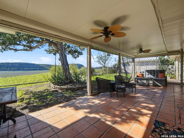 Image 30 of 47 For 159 Thornton