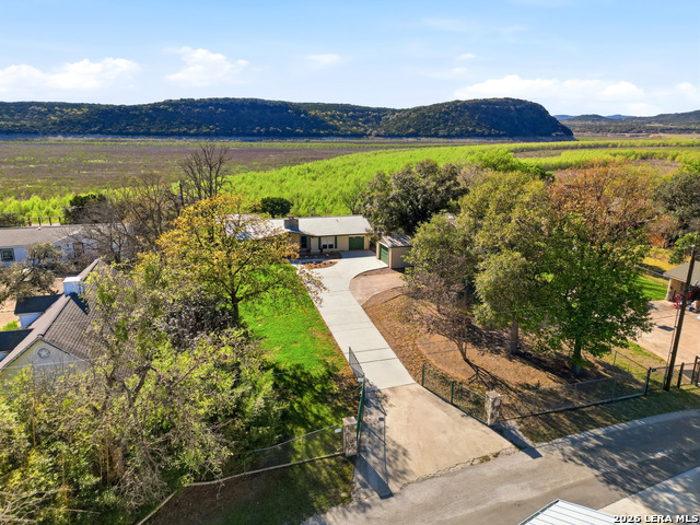 Image 43 of 47 For 159 Thornton