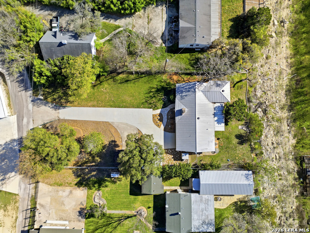 Image 44 of 47 For 159 Thornton