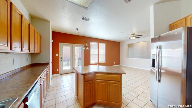 Image 19 of 46 For 101 Springtree Cliff