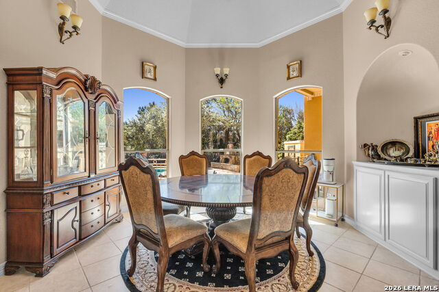 Image 15 of 50 For 9752 Trophy Oaks