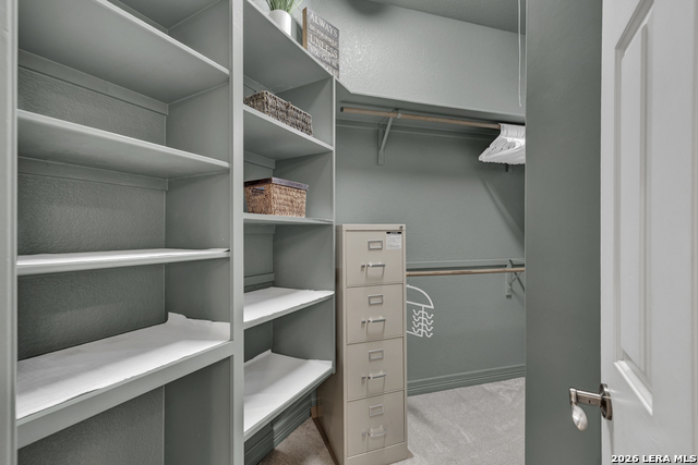 Image 31 of 50 For 9752 Trophy Oaks