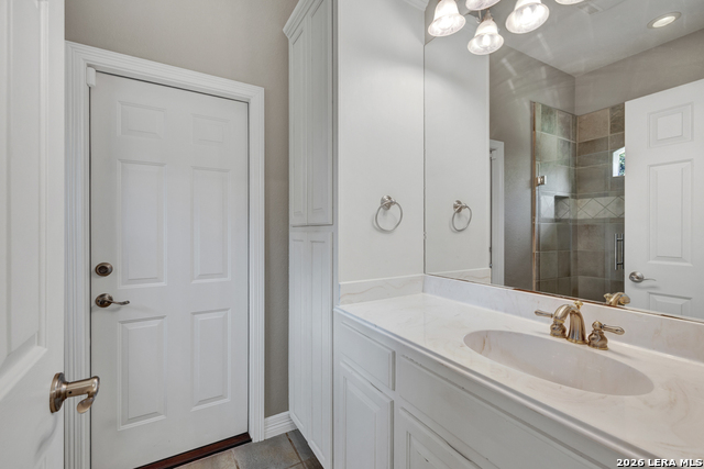 Image 33 of 50 For 9752 Trophy Oaks