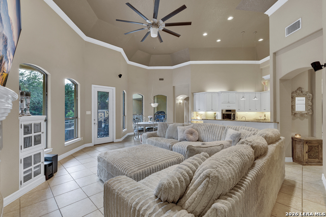 Image 7 of 50 For 9752 Trophy Oaks