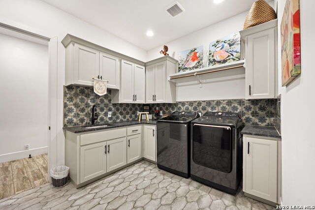 Image 13 of 48 For 979 Belle Oaks