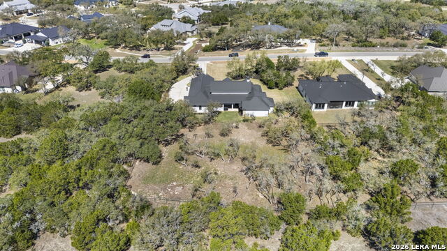 Image 19 of 48 For 979 Belle Oaks