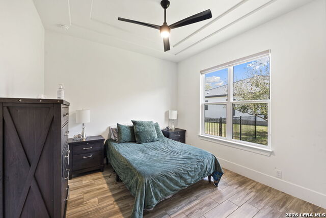 Image 23 of 48 For 979 Belle Oaks