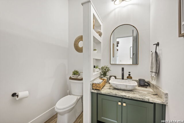 Image 25 of 48 For 979 Belle Oaks