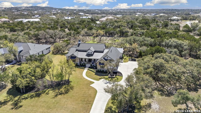 Image 4 of 48 For 979 Belle Oaks