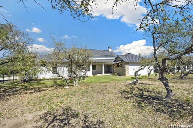 Image 46 of 48 For 979 Belle Oaks