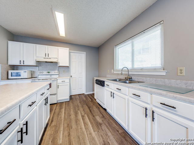 Image 9 of 20 For 12127 Branding Pt