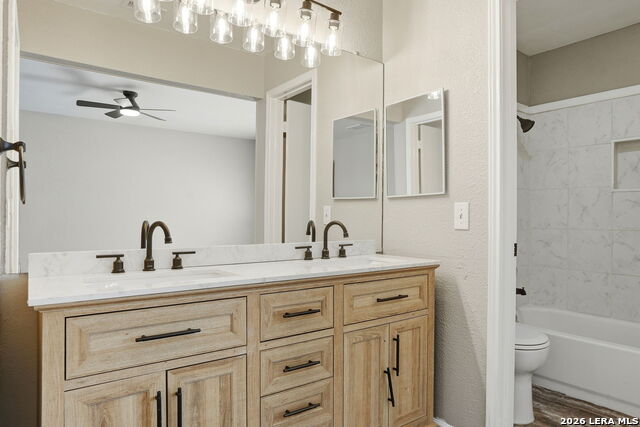 Image 14 of 19 For 5223 Lakebend East