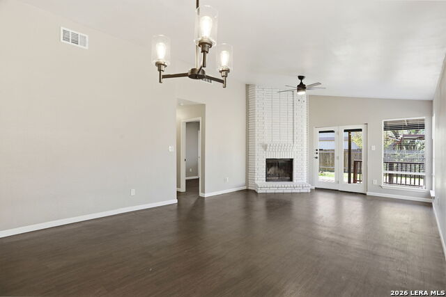 Image 6 of 19 For 5223 Lakebend East