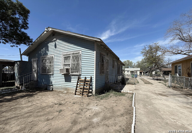 Image 16 of 29 For 514 Recio  