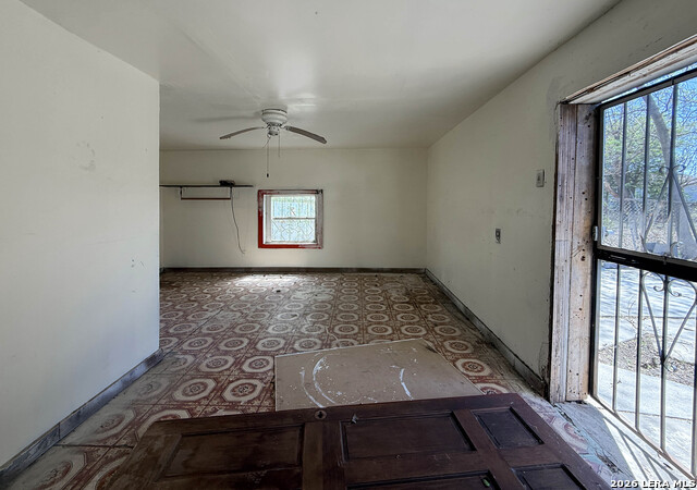 Image 23 of 29 For 514 Recio  