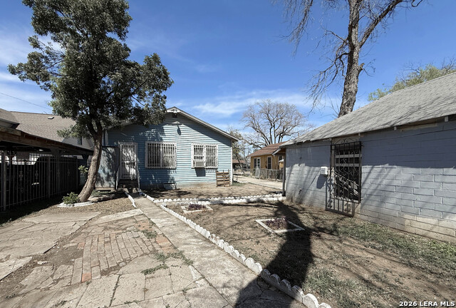 Image 26 of 29 For 514 Recio  