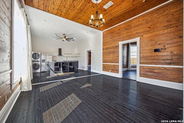 Listing photo id 5 for 417 Warren  