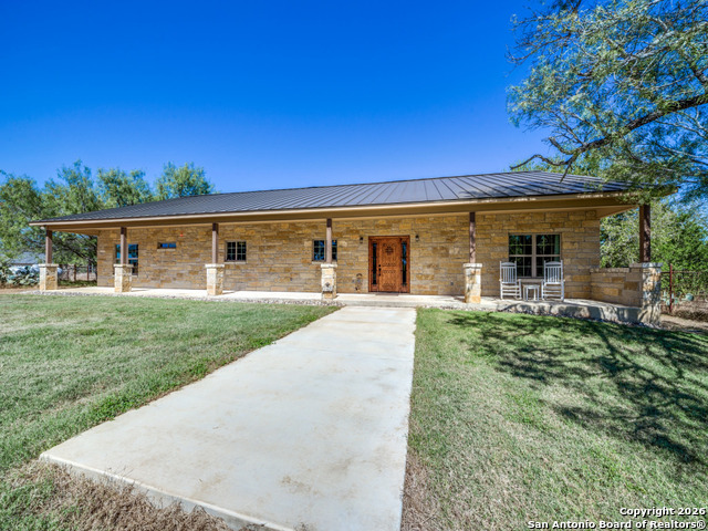 Details for 6472 Bluntzer Rd, Jourdanton, TX 78026