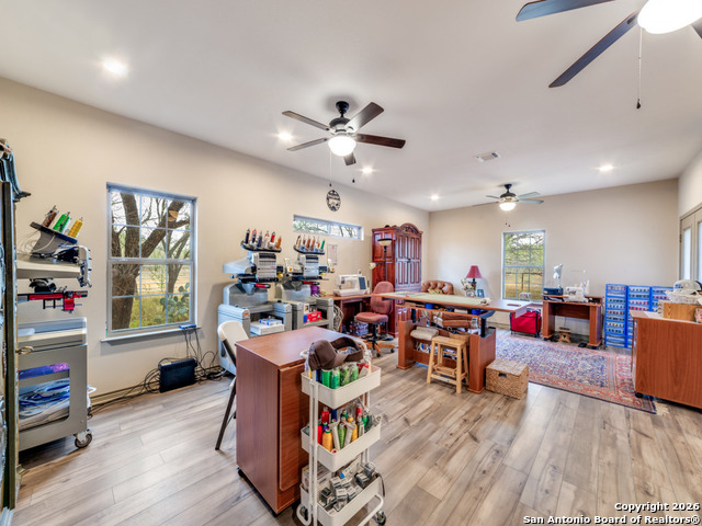 Image 12 of 45 For 6472 Bluntzer Rd