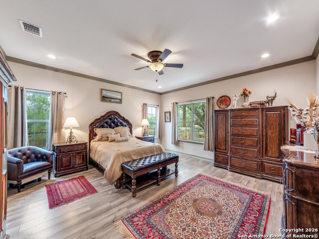 Image 9 of 45 For 6472 Bluntzer Rd