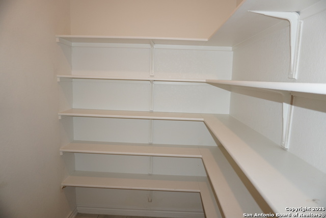 Image 9 of 31 For 4809 Park Gln