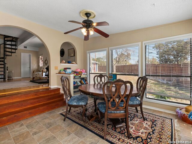 Image 16 of 49 For 528 Rimrock Pass