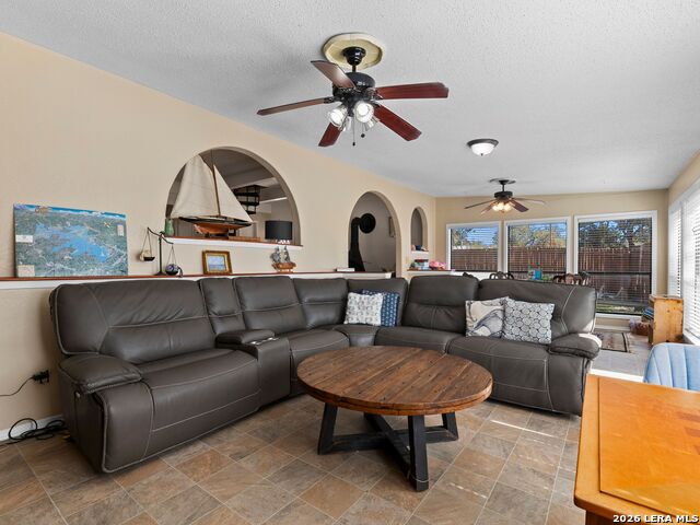 Image 19 of 49 For 528 Rimrock Pass