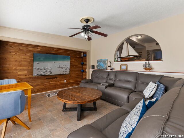 Image 20 of 49 For 528 Rimrock Pass