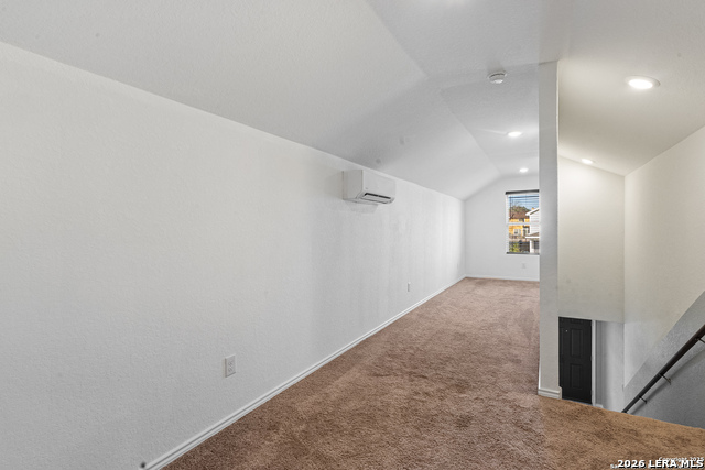 Image 13 of 17 For 7137 Elm Cove