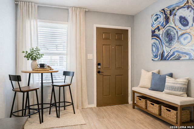 Image 3 of 17 For 7137 Elm Cove