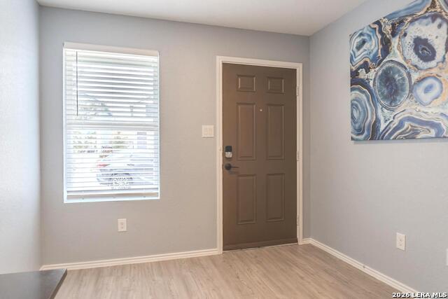 Image 4 of 17 For 7137 Elm Cove