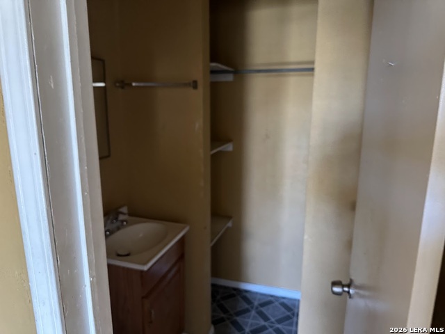 Image 16 of 24 For 831 Brighton