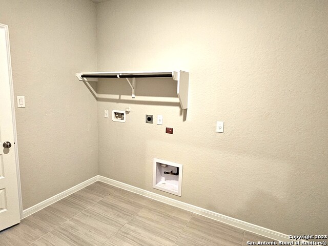 Image 12 of 38 For 12549 Rothau Dr