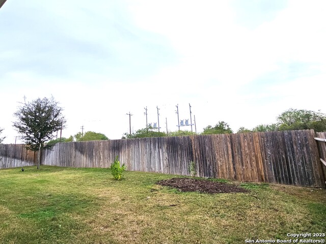 Image 33 of 38 For 12549 Rothau Dr