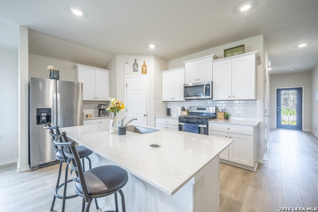 Image 4 of 18 For 14638 Pearl Flats