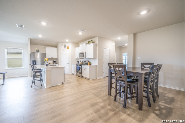 Image 6 of 18 For 14638 Pearl Flats