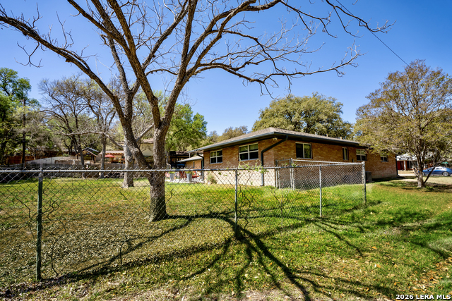 Image 56 of 60 For 9117 Oak Downs