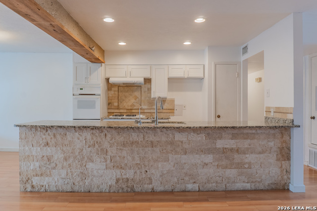 Image 12 of 27 For 5103 Guinevere