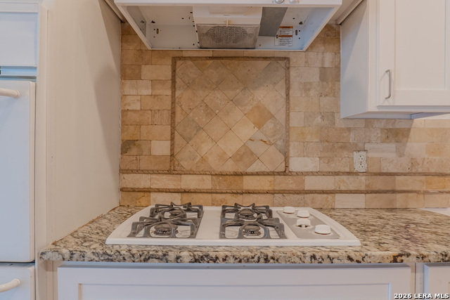 Image 14 of 27 For 5103 Guinevere