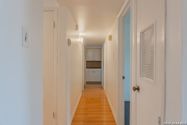 Image 6 of 27 For 5103 Guinevere