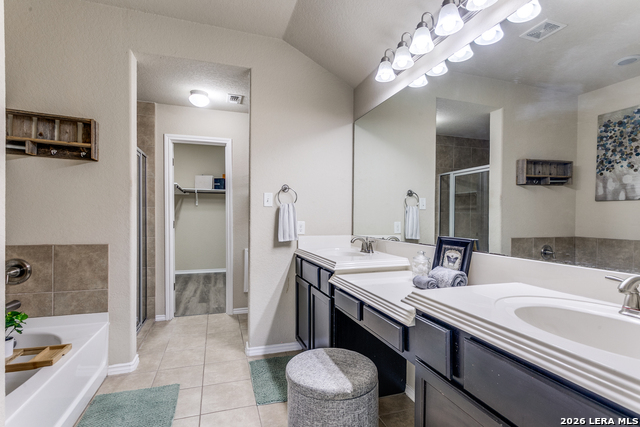 Image 15 of 25 For 15435 Gallant Bloom