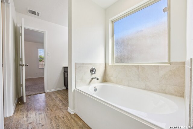 Image 24 of 33 For 160 Field Rdg