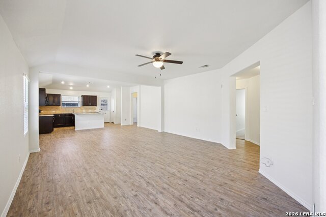 Image 4 of 33 For 160 Field Rdg