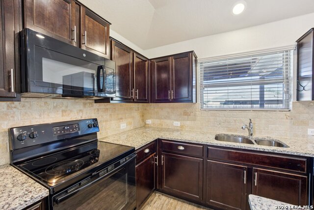 Image 9 of 33 For 160 Field Rdg