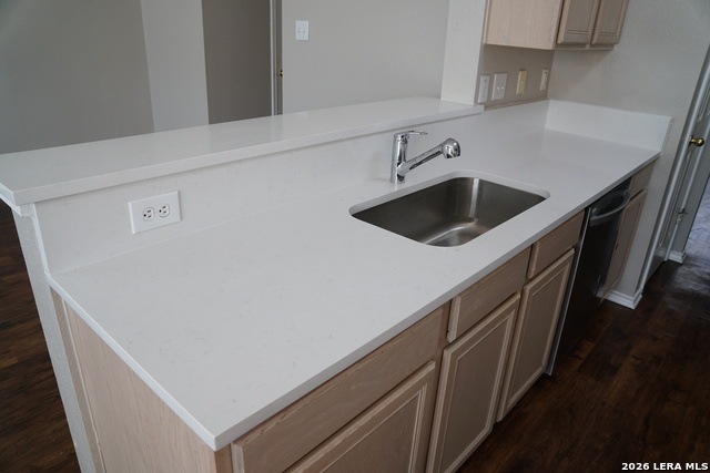 Image 9 of 28 For 7203 Snowden