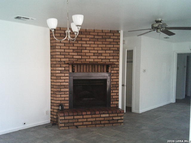 Image 3 of 8 For 334 Tomrob  