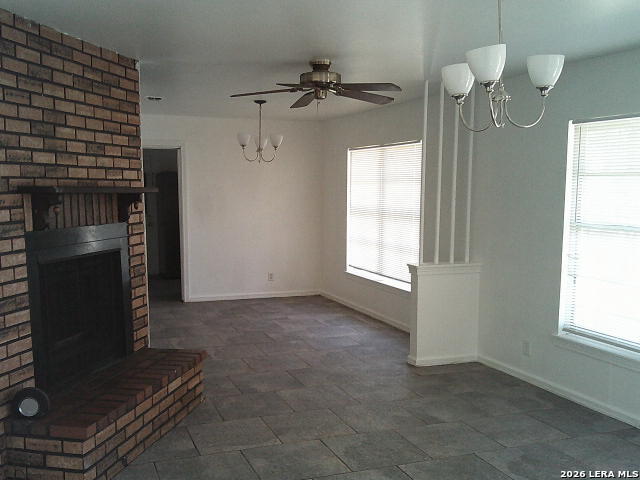 Image 4 of 8 For 334 Tomrob  