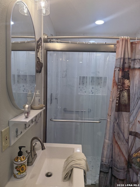 Image 30 of 40 For 13689 Fm 1283  2