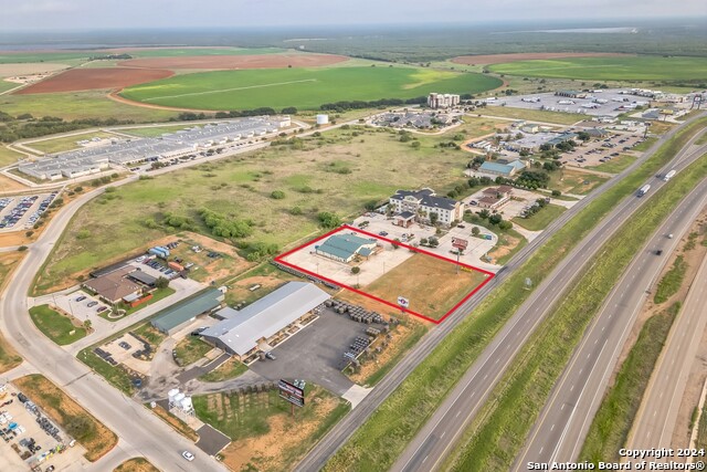 Details for 410 Interstate 35 S, Pearsall, TX 78061