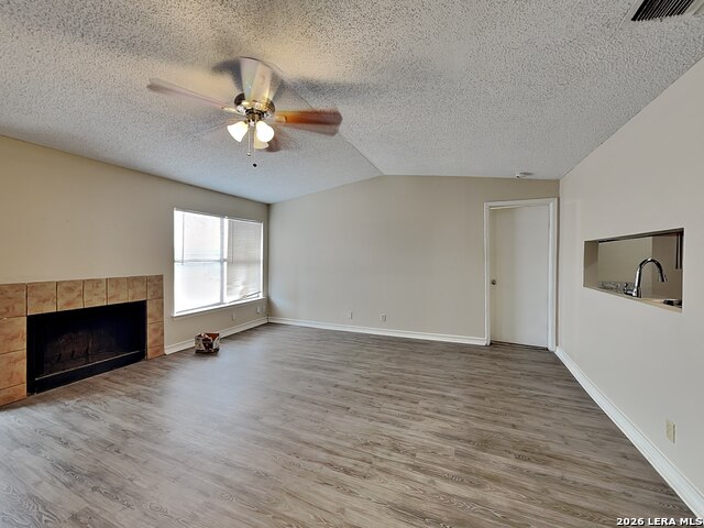 Image 4 of 24 For 10526 Kinderhook